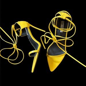 Cape Robbin Bright Yellow Patent Leather Pointy Toe Lace-Up Heels 8.5
